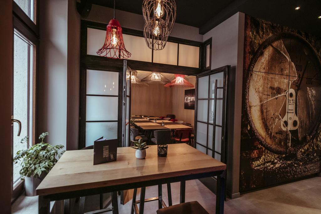 Alexxanders Hotel & Boardinghouse, Restaurant Chemnitz Exterior foto